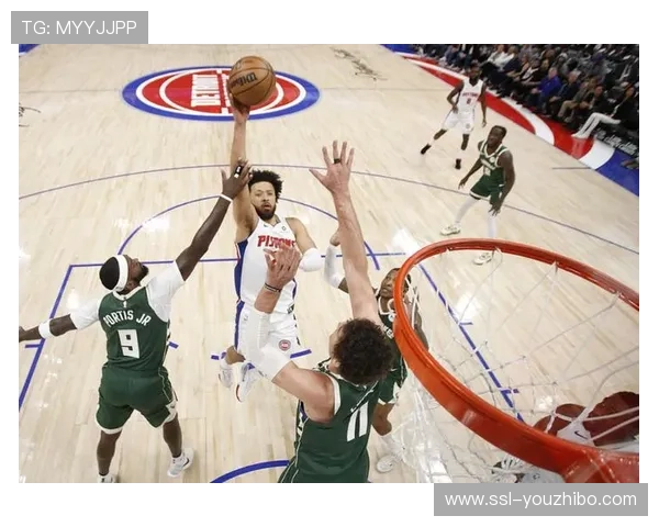 杜伦26分10篮板统治内线，汤普森关键扣篮锁定胜局